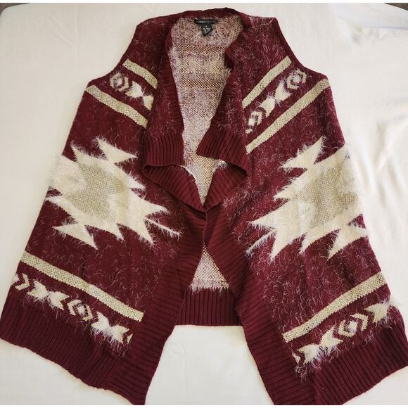 BCBG MAX AZRIA sweater wrap vest‎ women’s size S Plum white Aztec southwest EUC - Picture 2 of 8